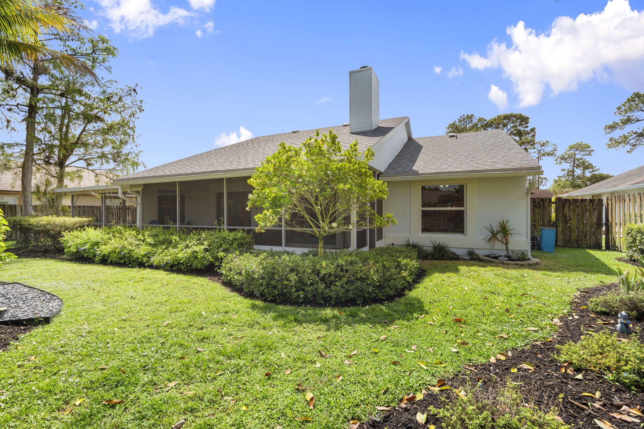 SUGAR POND MANOR OF WELLINGTON - Residential