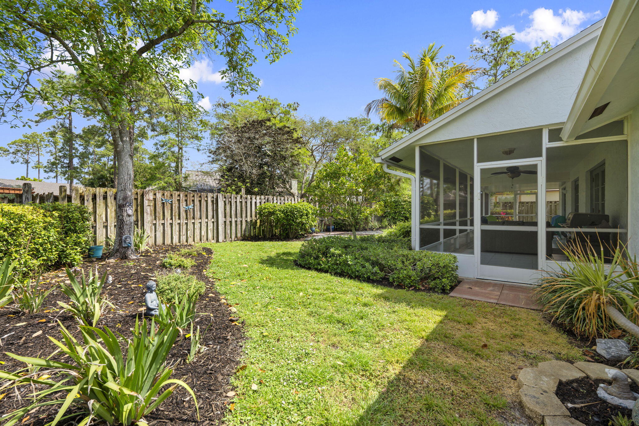 SUGAR POND MANOR OF WELLINGTON - Residential