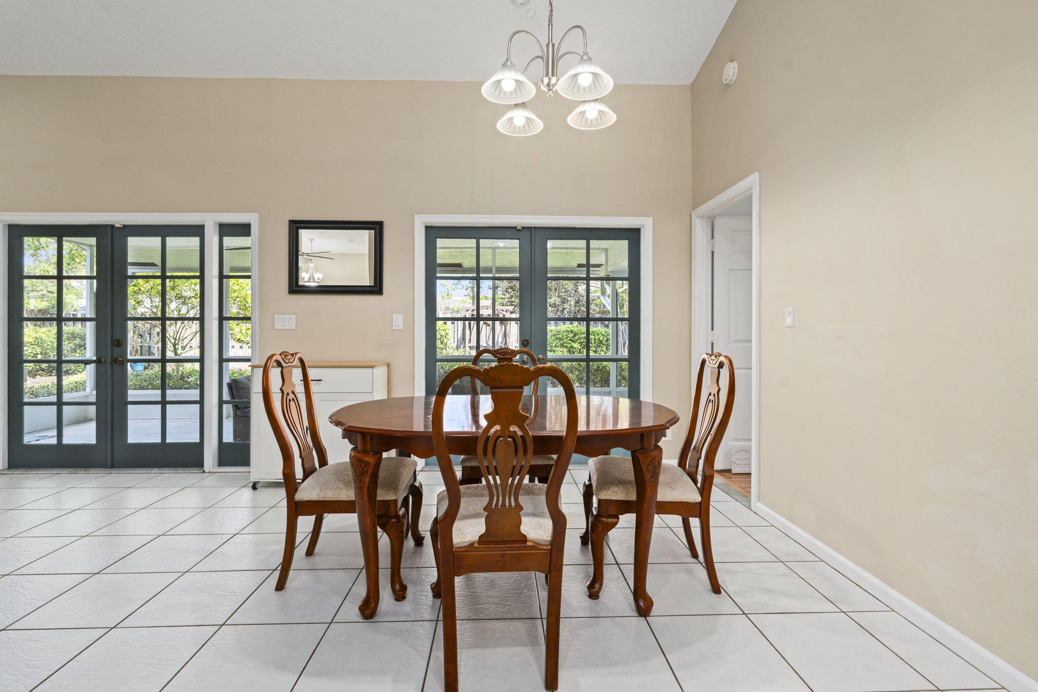 SUGAR POND MANOR OF WELLINGTON - Residential