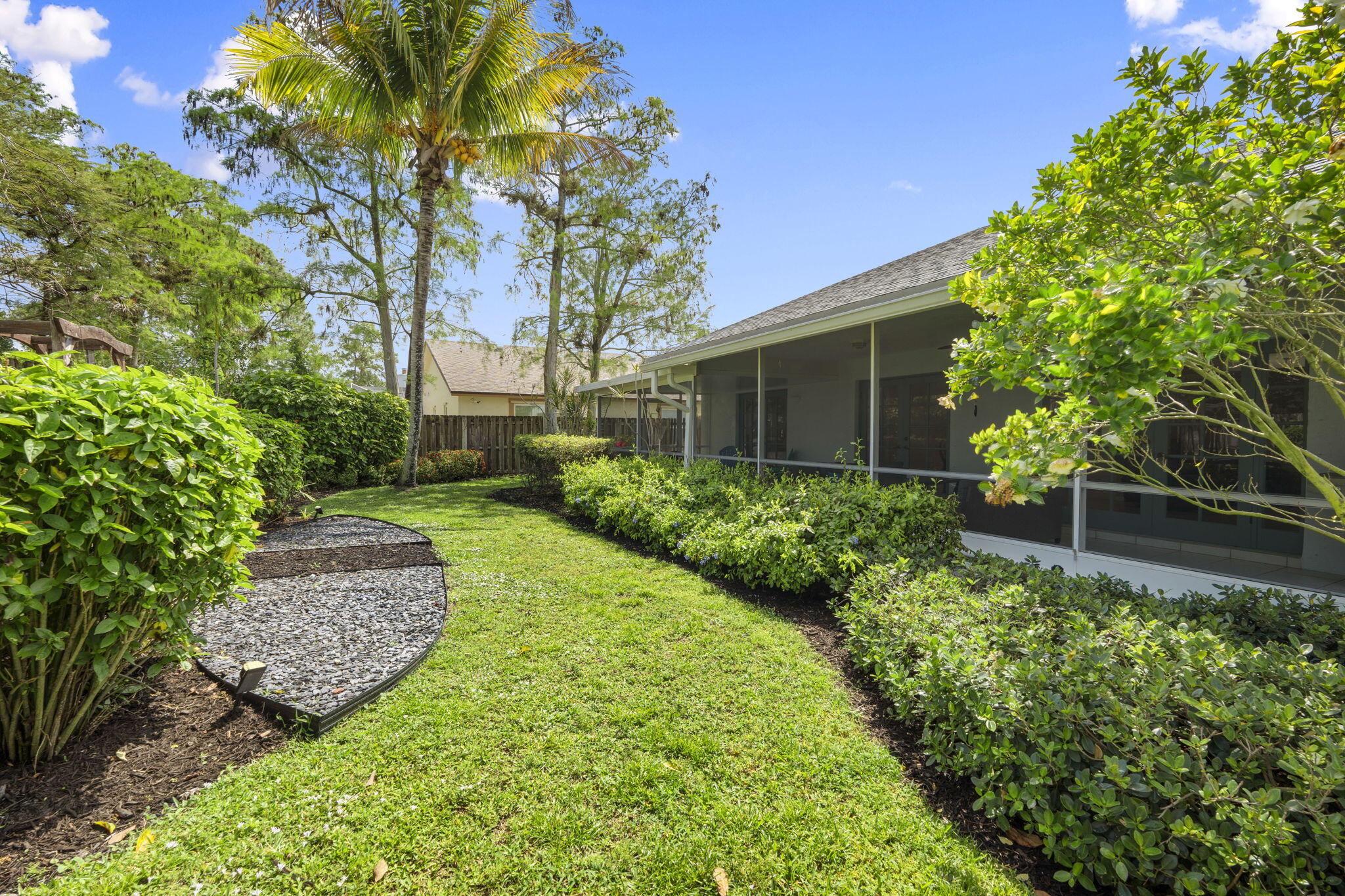 SUGAR POND MANOR OF WELLINGTON - Residential