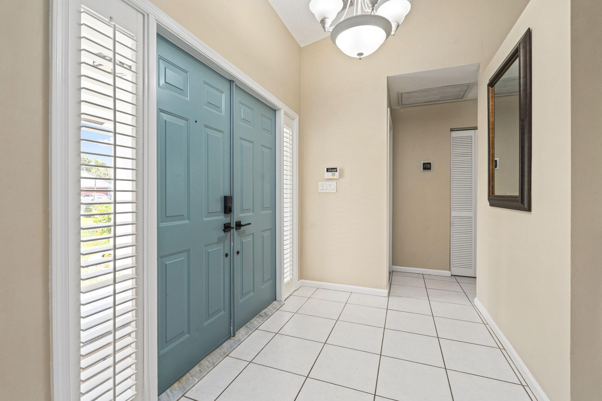 SUGAR POND MANOR OF WELLINGTON - Residential