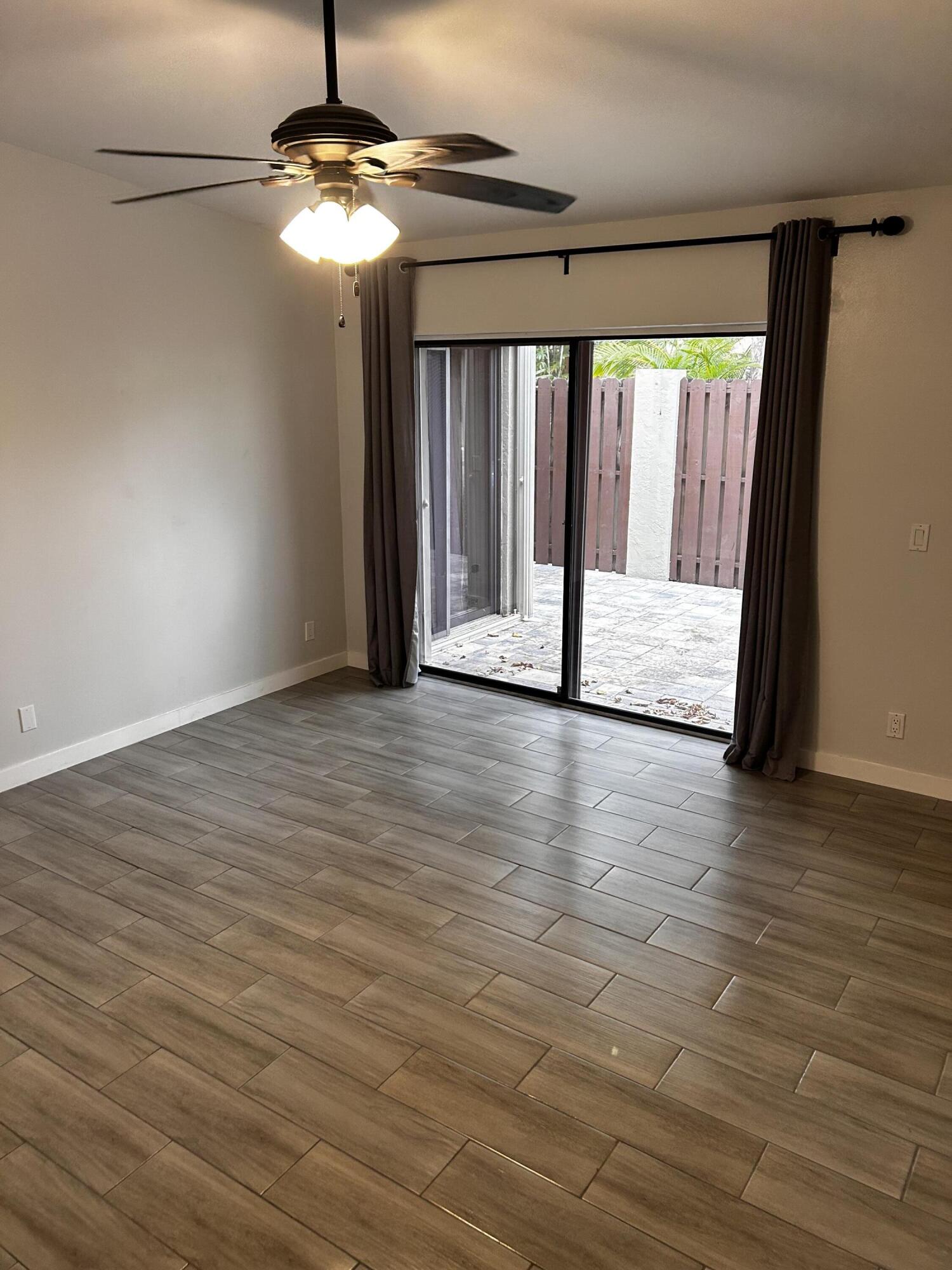 MEADOWS 300 1 - Residential Lease