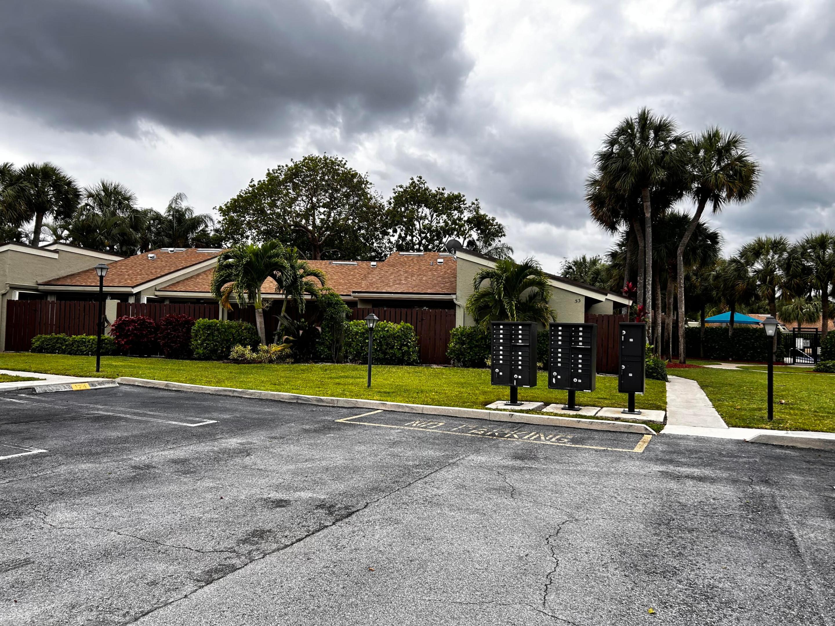 MEADOWS 300 1 - Residential Lease