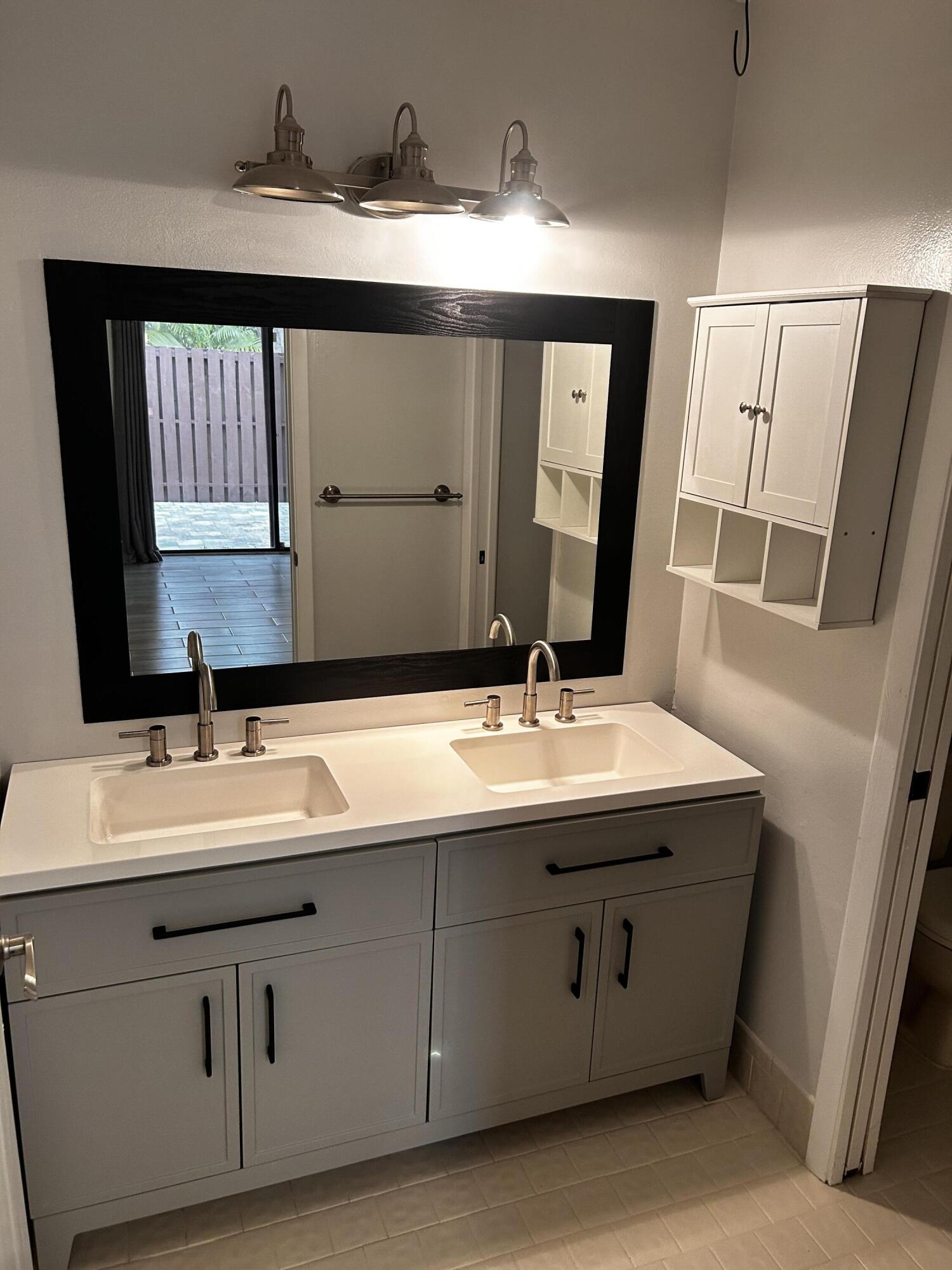 MEADOWS 300 1 - Residential Lease
