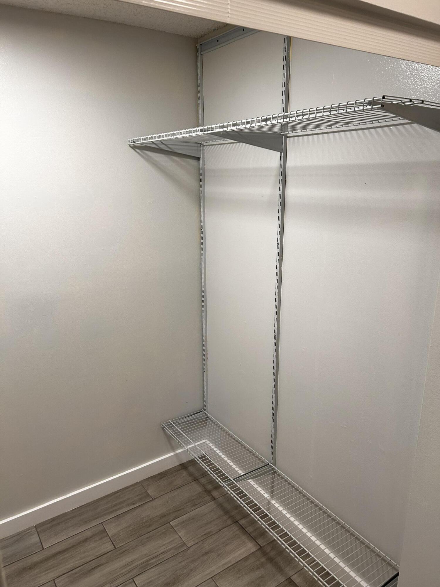 MEADOWS 300 1 - Residential Lease