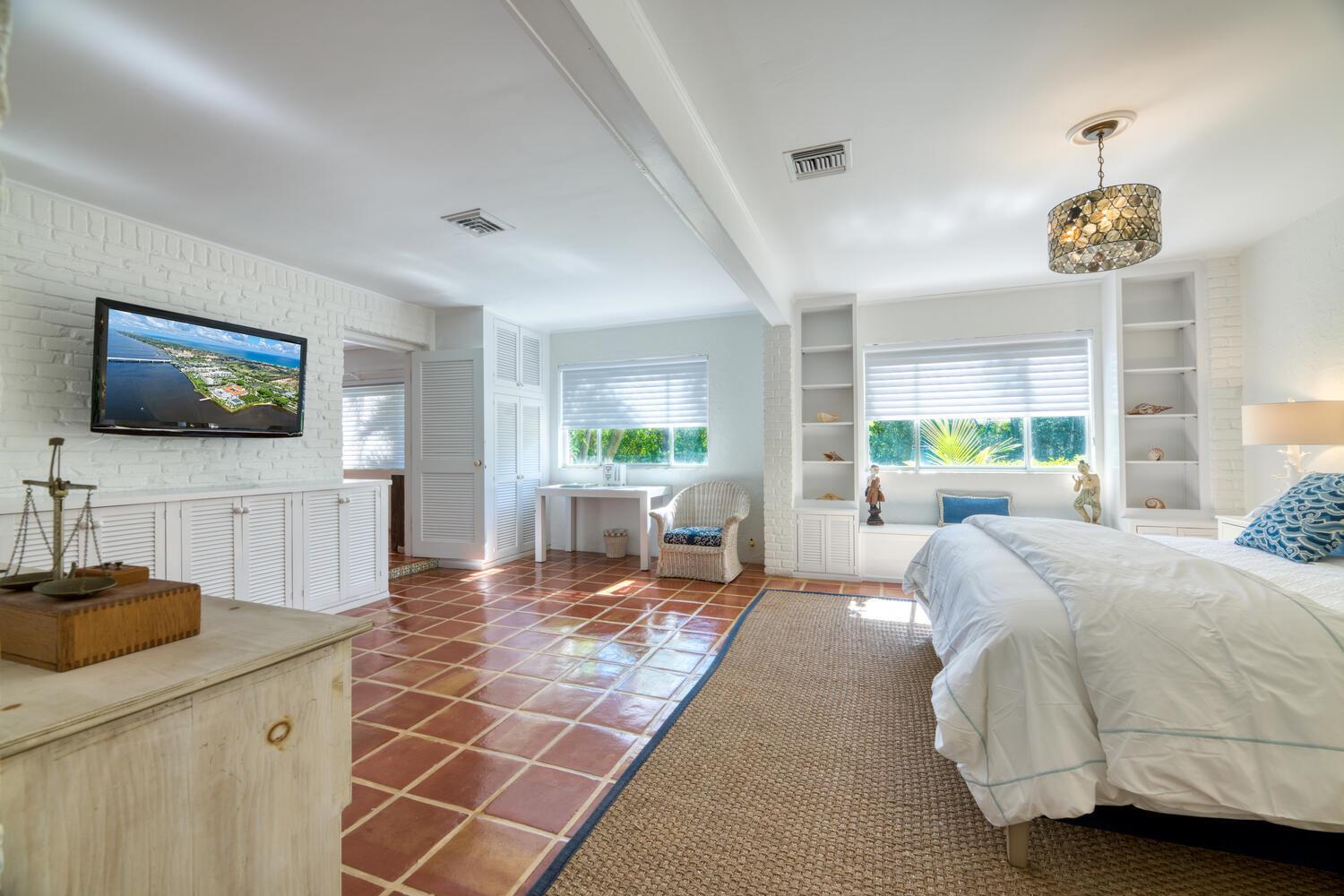 MANANA ESTATES - Residential Lease