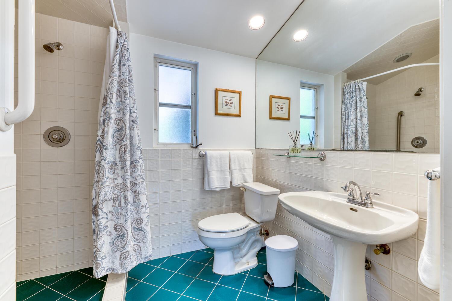 MANANA ESTATES - Residential Lease