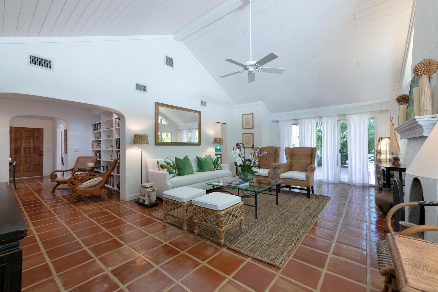 MANANA ESTATES - Residential Lease