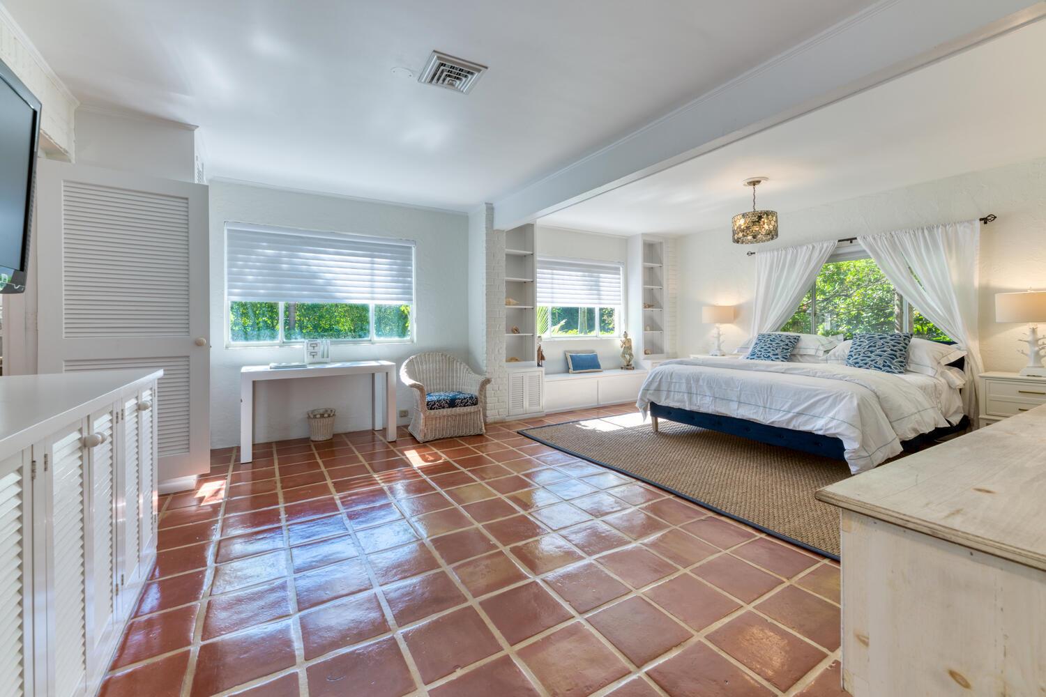 MANANA ESTATES - Residential Lease