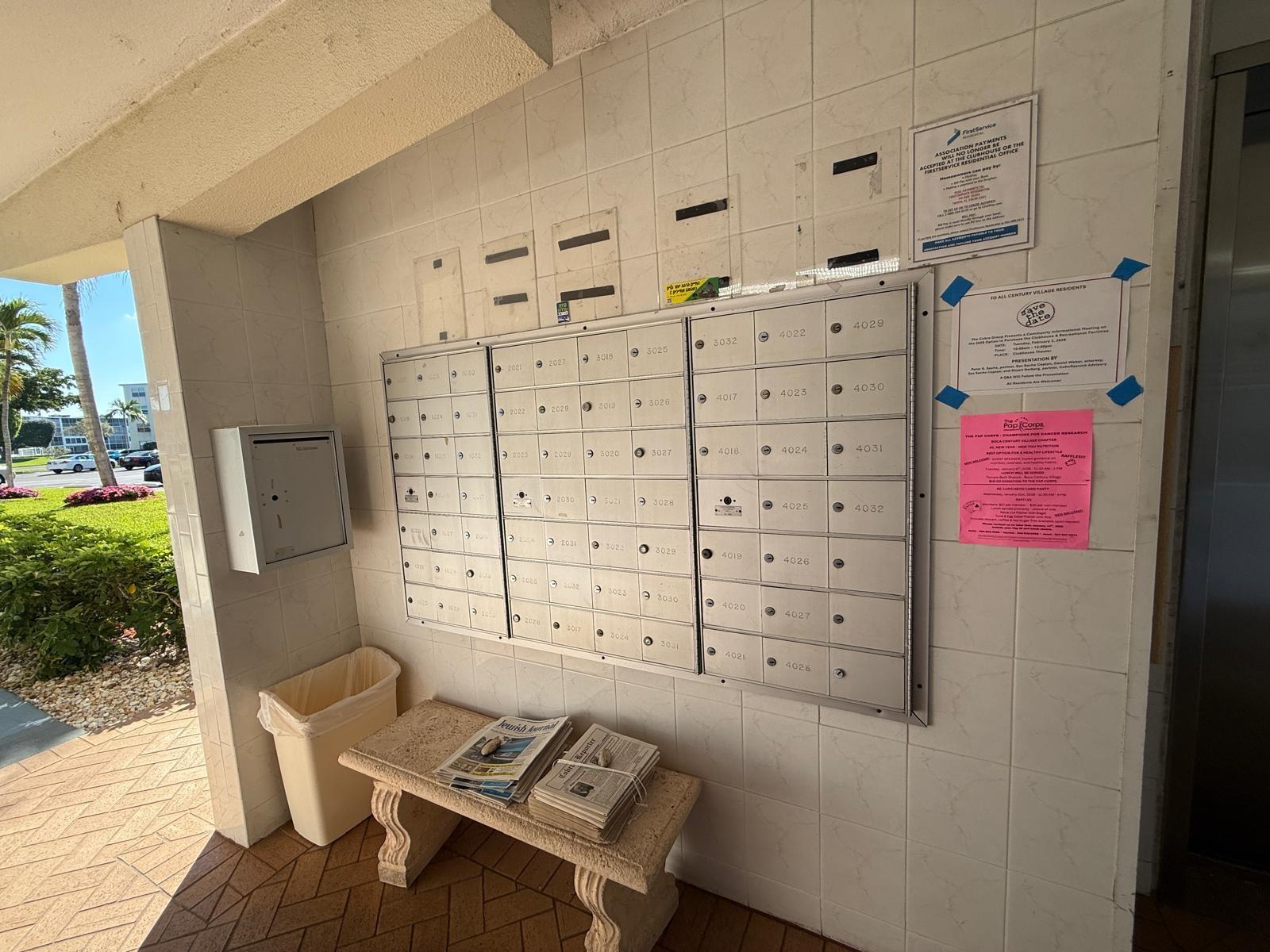 AINSLIE AT CENTURY VILLAG - Residential