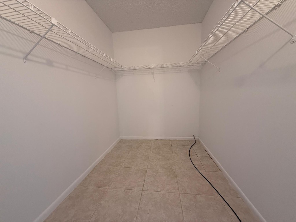 AINSLIE AT CENTURY VILLAG - Residential