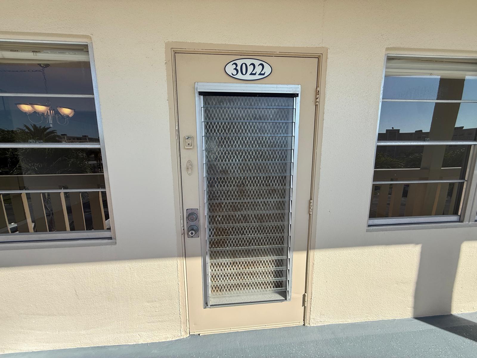 AINSLIE AT CENTURY VILLAG - Residential