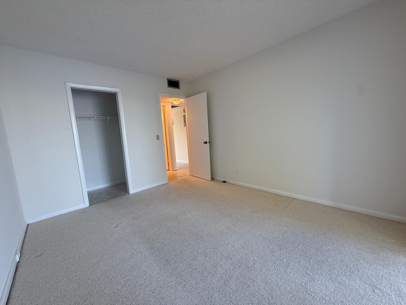 AINSLIE AT CENTURY VILLAG - Residential