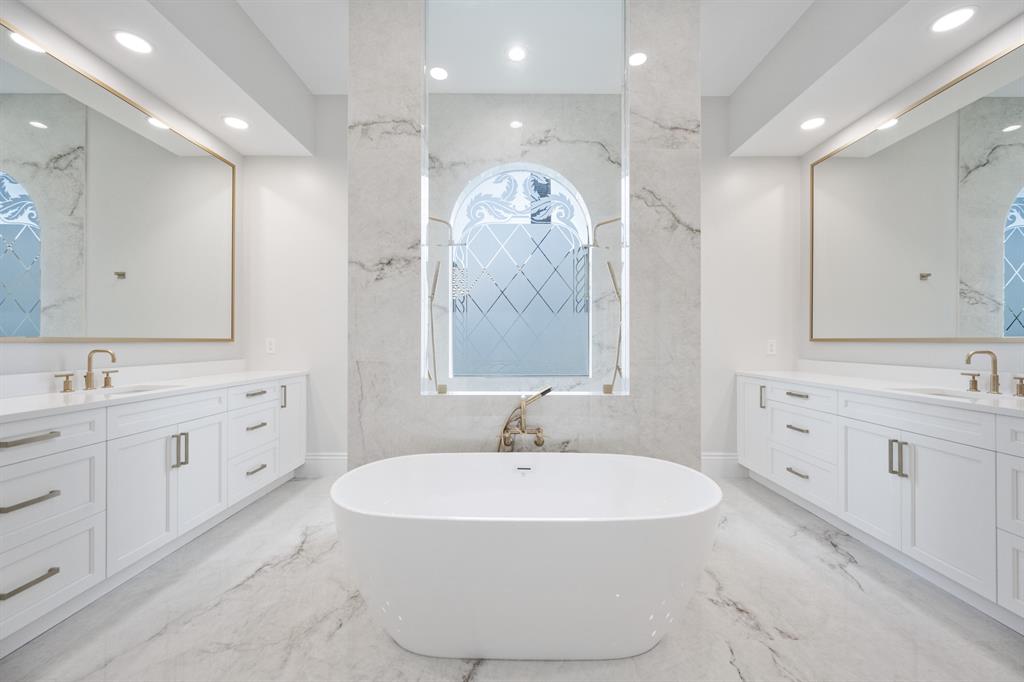 TROPIC ISLE 2ND SEC - Residential