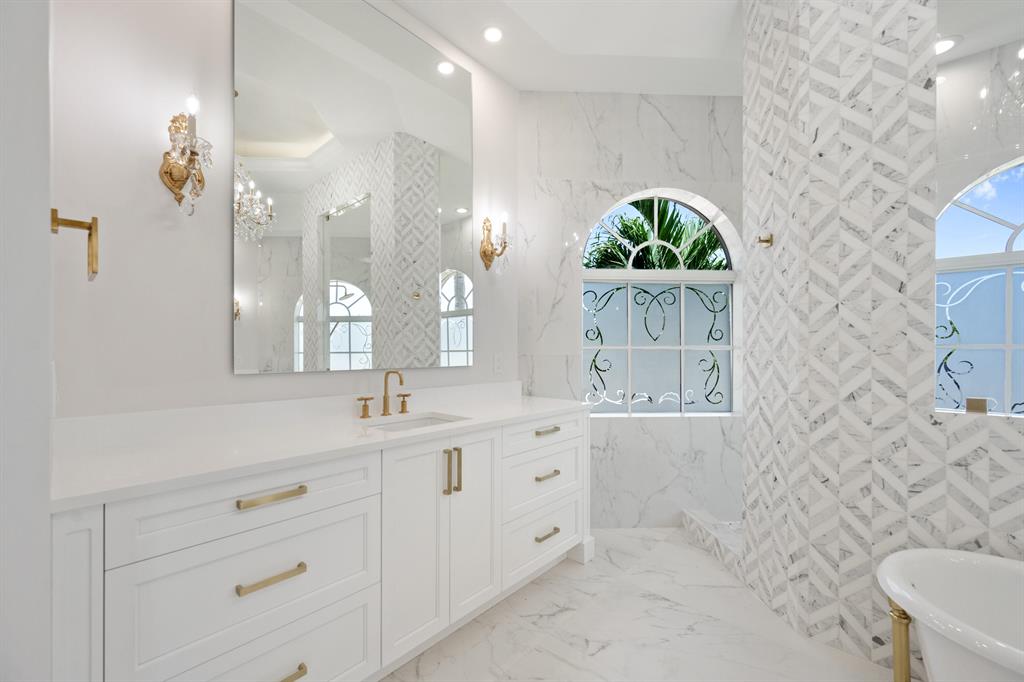 TROPIC ISLE 2ND SEC - Residential