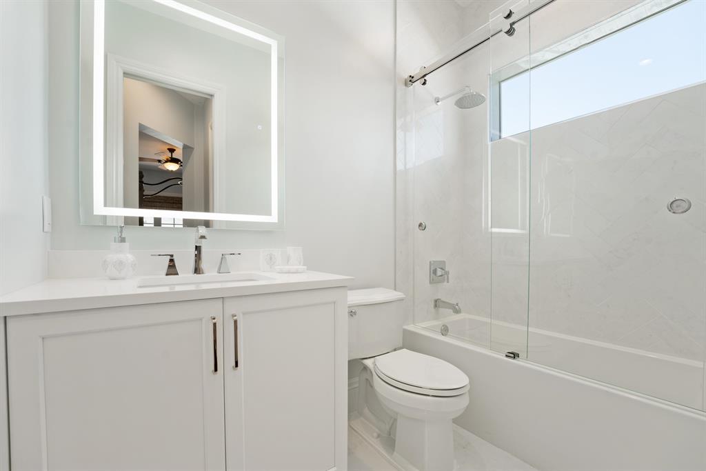 TROPIC ISLE 2ND SEC - Residential