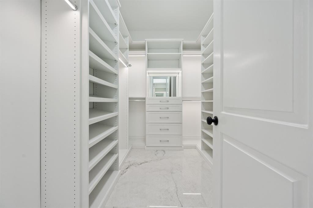 TROPIC ISLE 2ND SEC - Residential