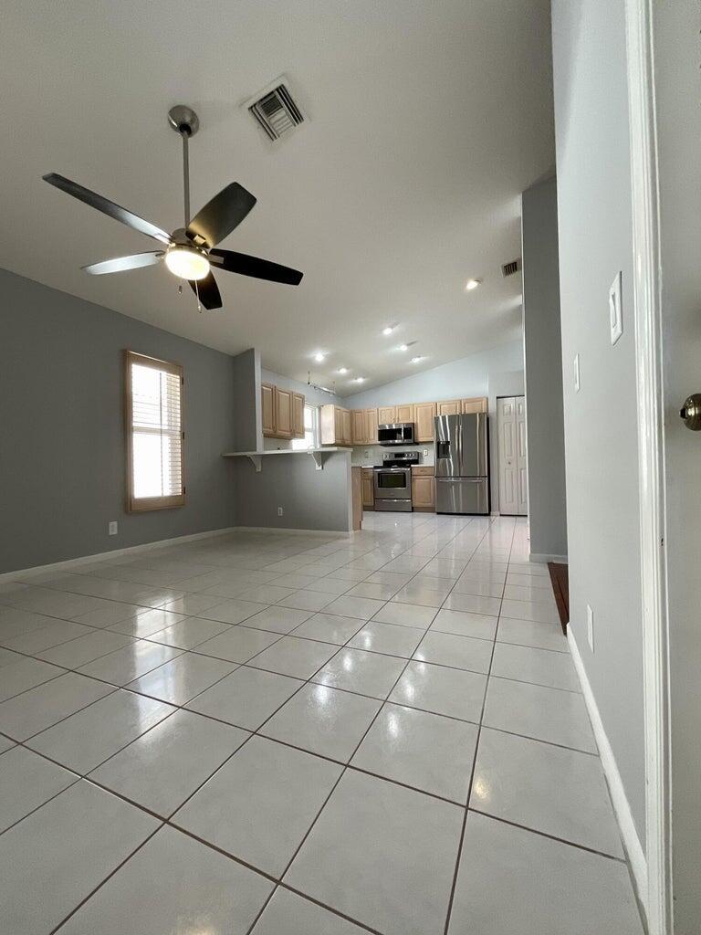 HAGEN RANCH HEIGHTS - Residential Lease