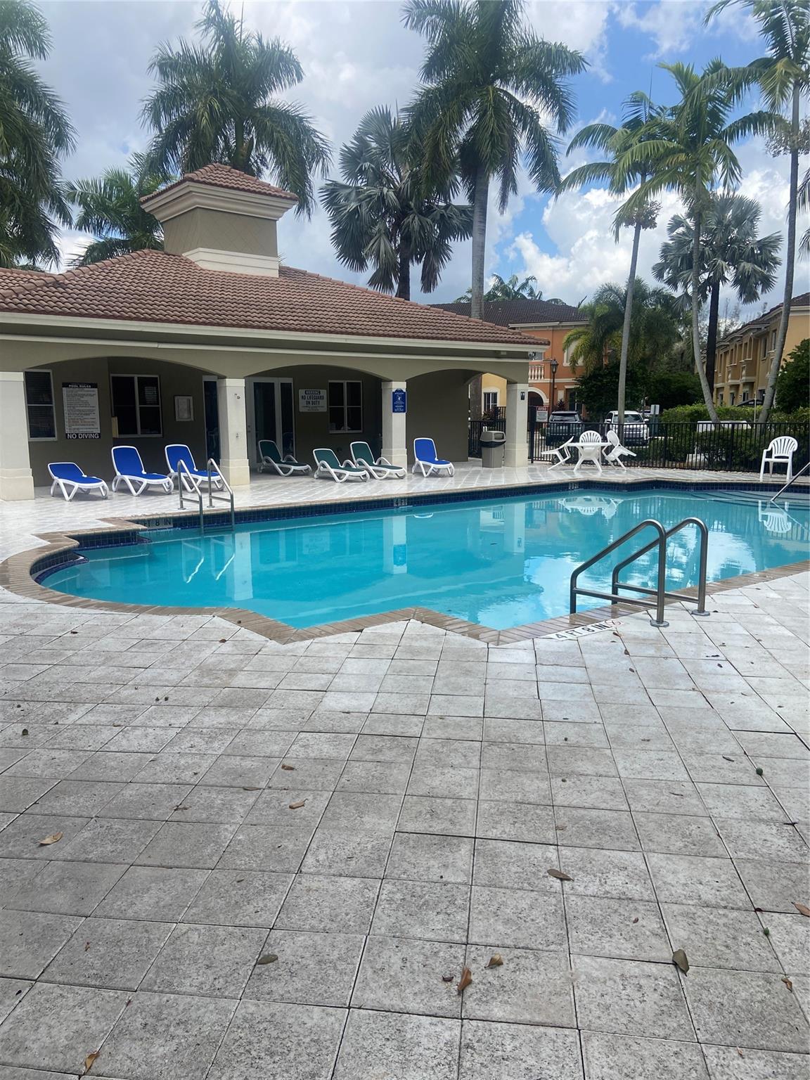 VILLAGE WALK CONDO - Residential Lease