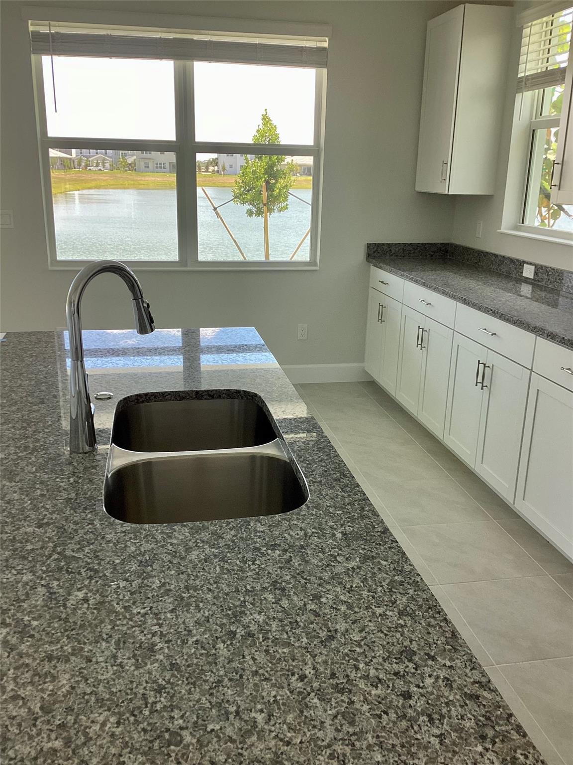 14046 Spruce Pine