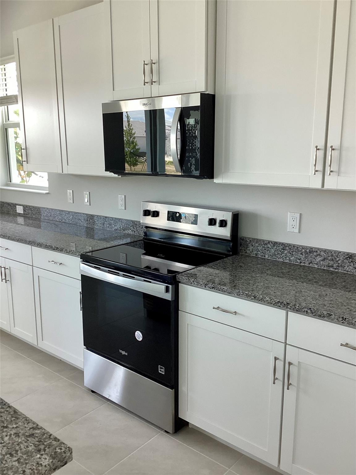 14046 Spruce Pine