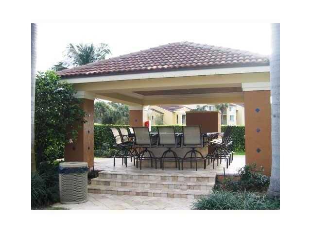 YACHT CLUB ON THE INTRACOASTAL CONDO - Residential