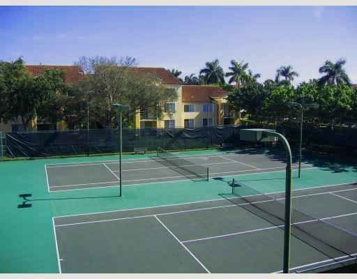 YACHT CLUB ON THE INTRACOASTAL CONDO - Residential