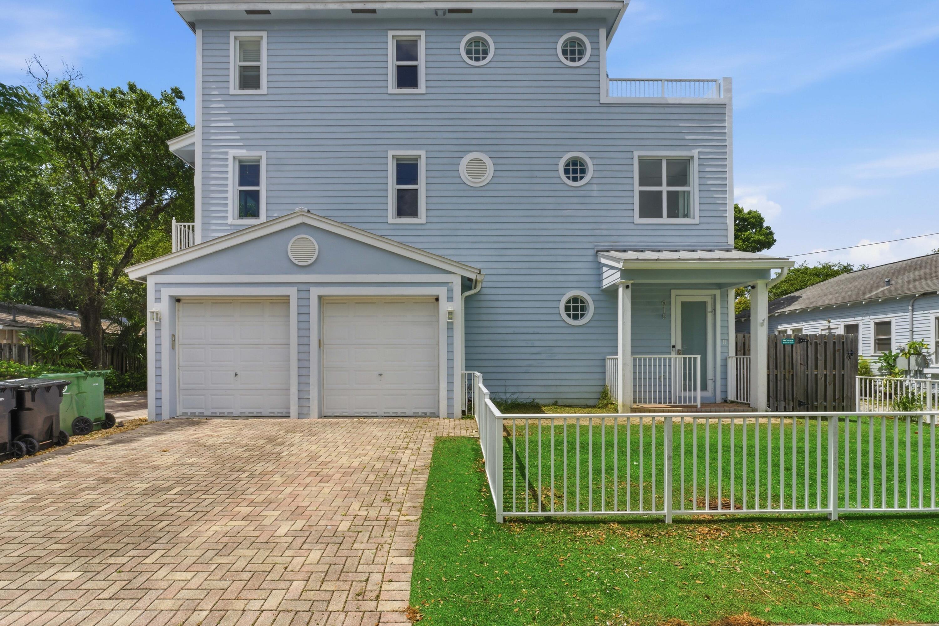 WAVERLY PLACE - Residential