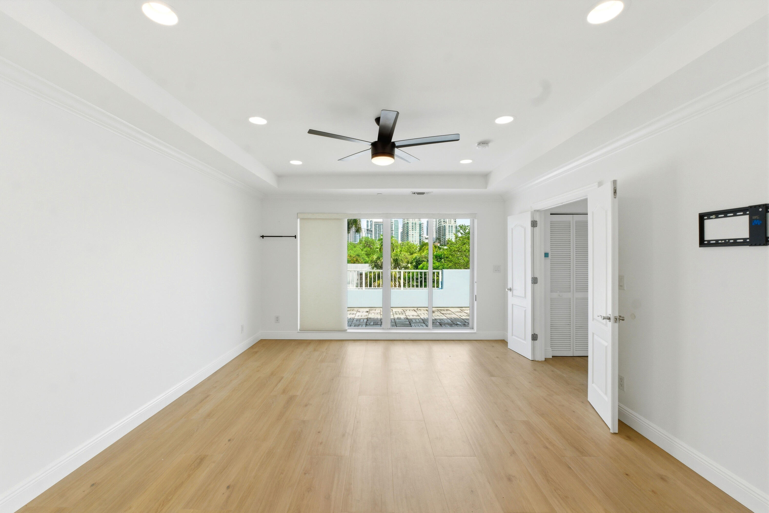 WAVERLY PLACE - Residential