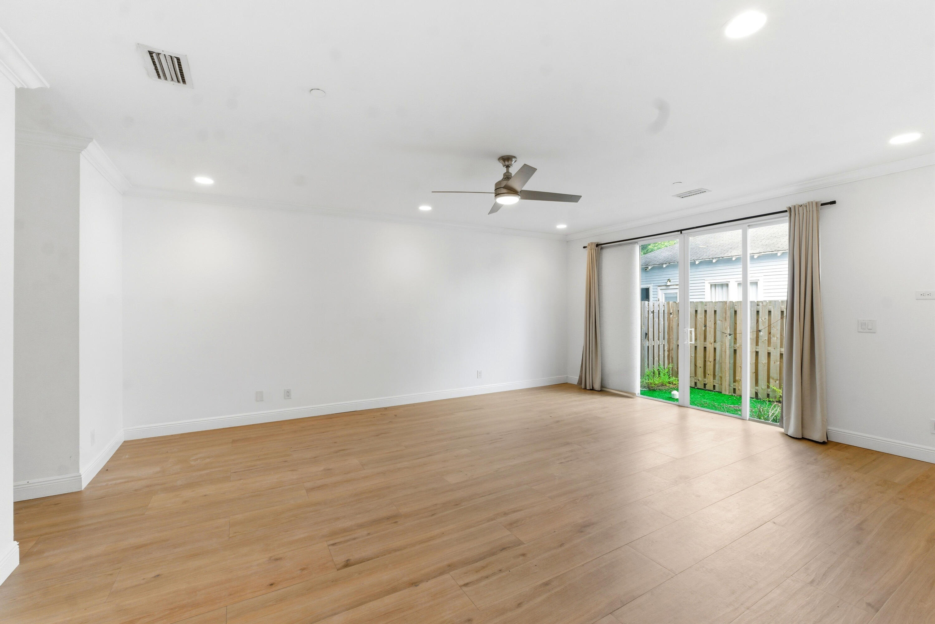 WAVERLY PLACE - Residential