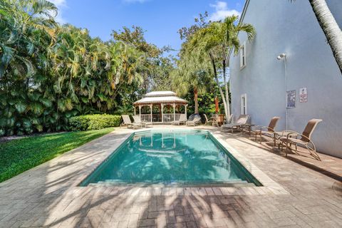 Tiny photo for 1743 NE 4th Avenue #F4, Fort Lauderdale, FL 33305 (MLS # B26028820)