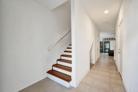 Tiny photo for 1743 NE 4th Avenue #F4, Fort Lauderdale, FL 33305 (MLS # B26028820)