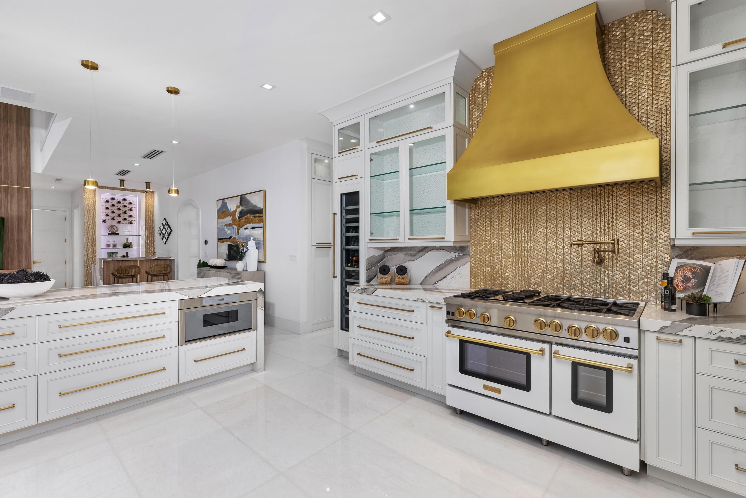 CORAL ISLES - Residential