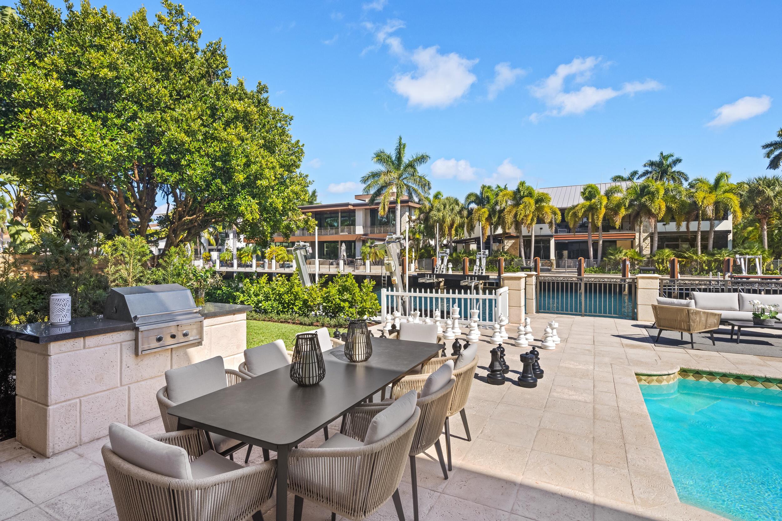 CORAL ISLES - Residential