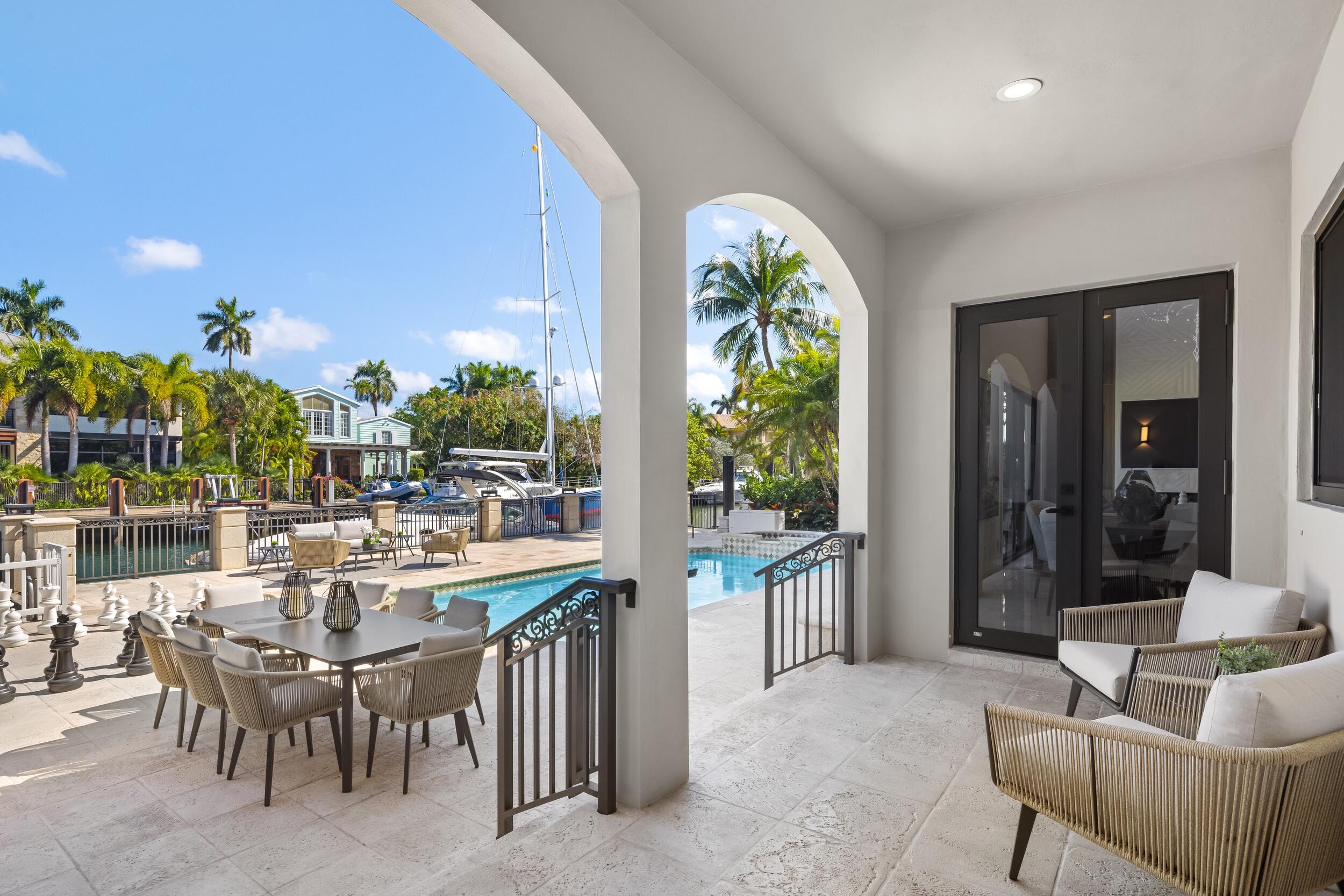 CORAL ISLES - Residential