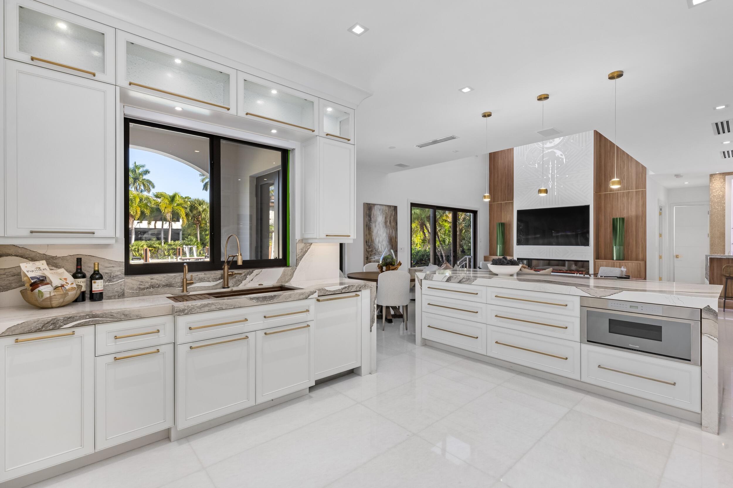 CORAL ISLES - Residential