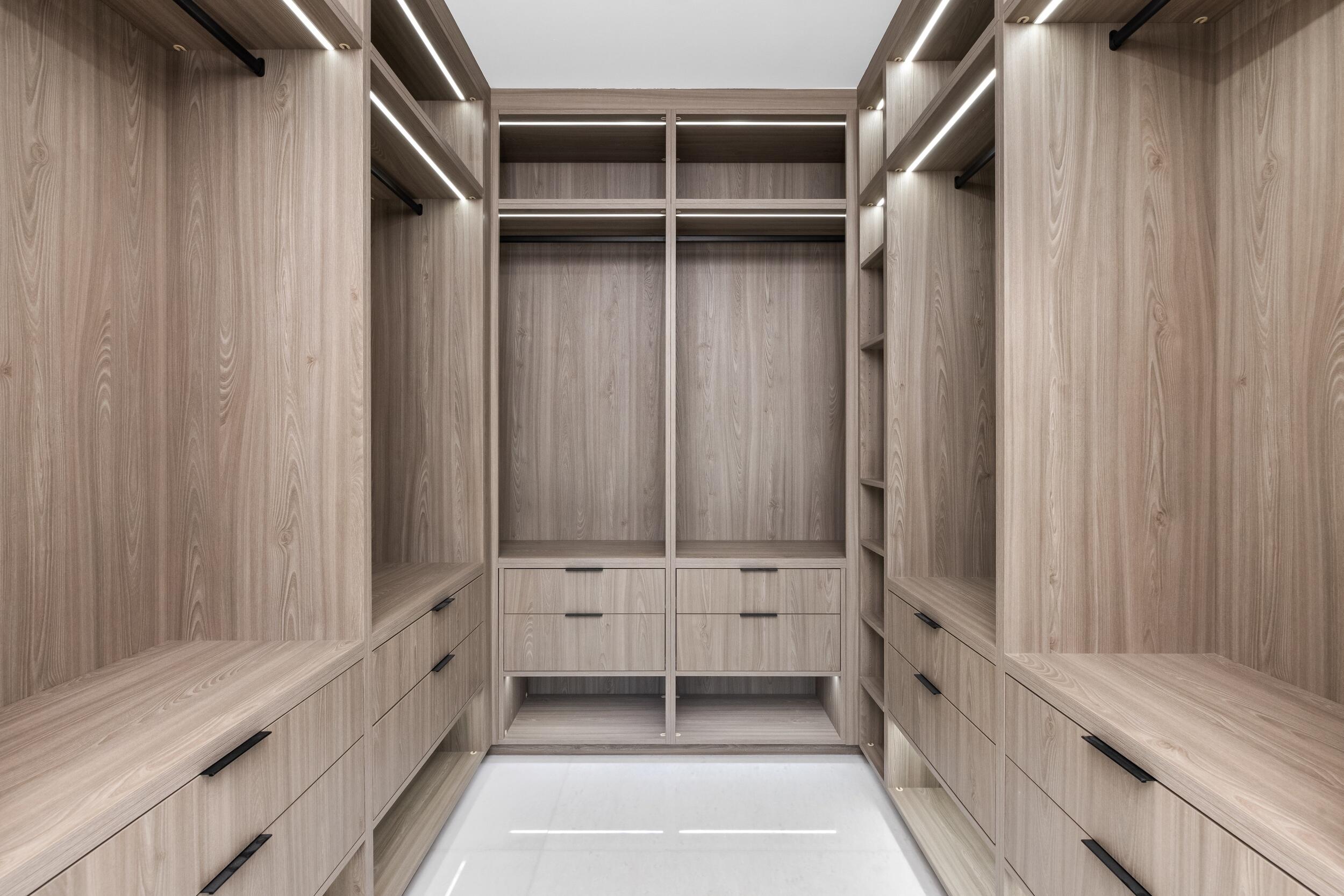 CORAL ISLES - Residential