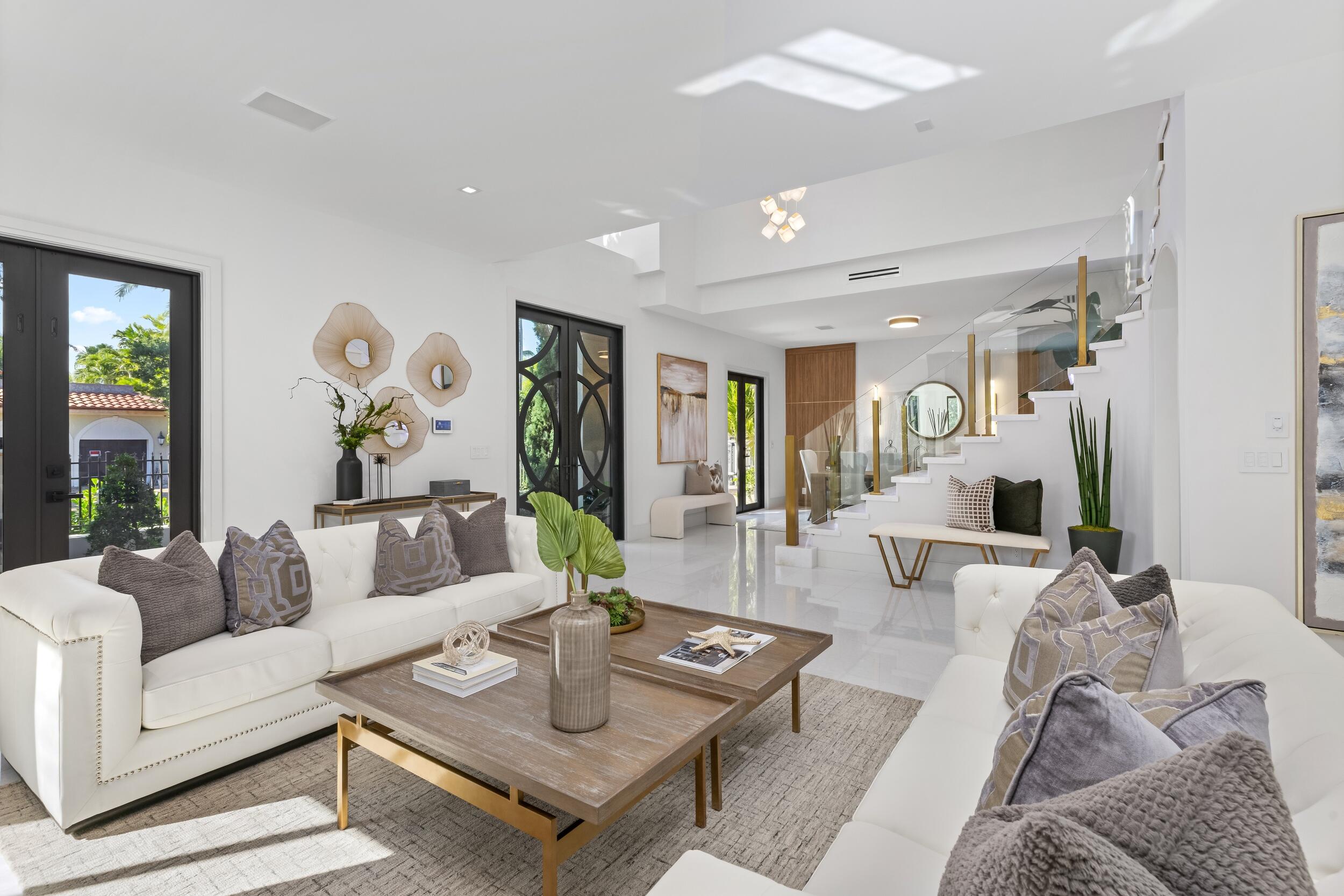 CORAL ISLES - Residential