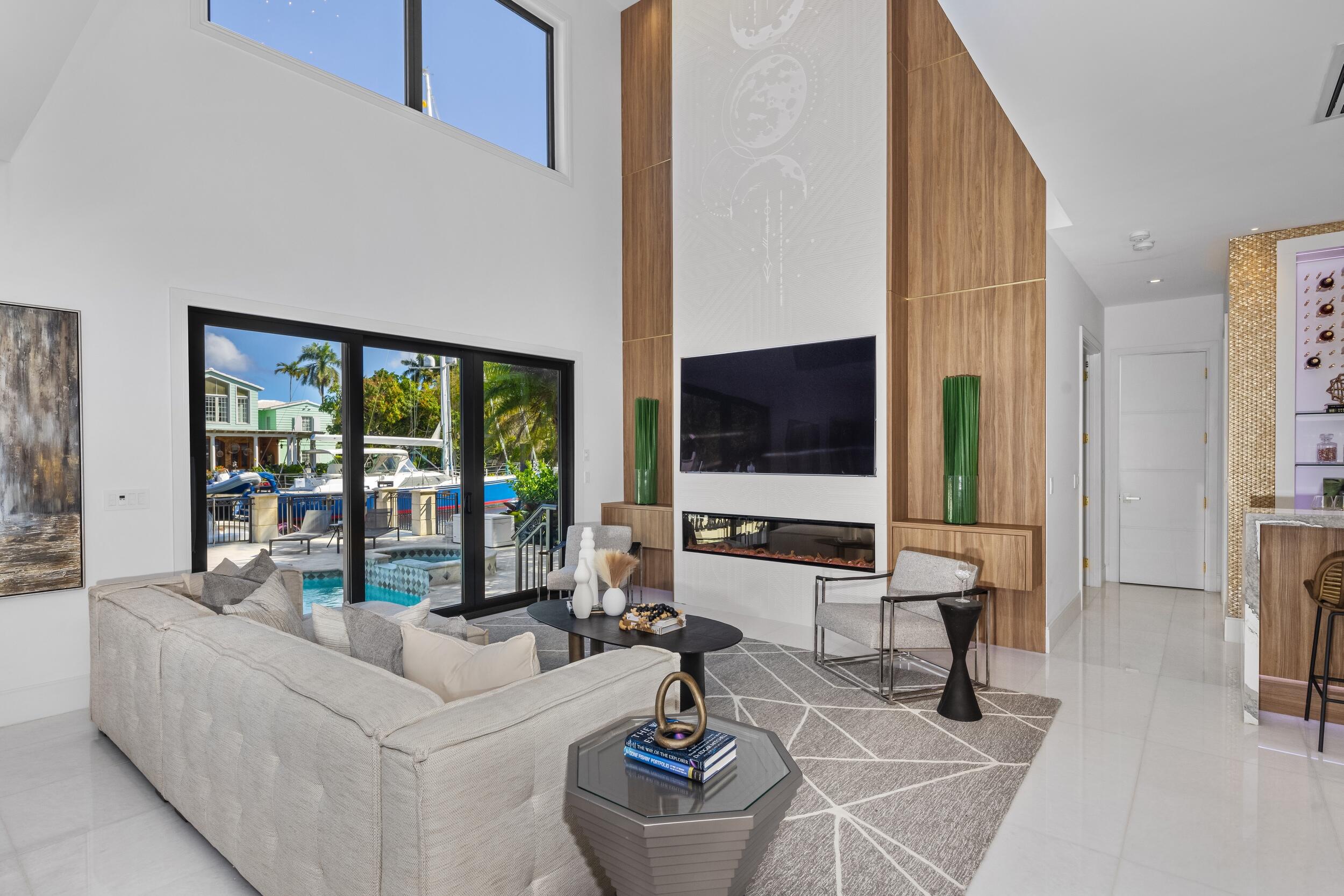 CORAL ISLES - Residential