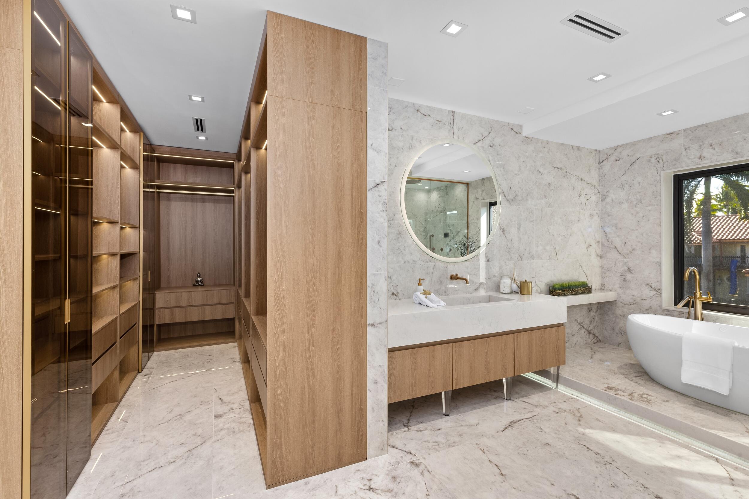 CORAL ISLES - Residential