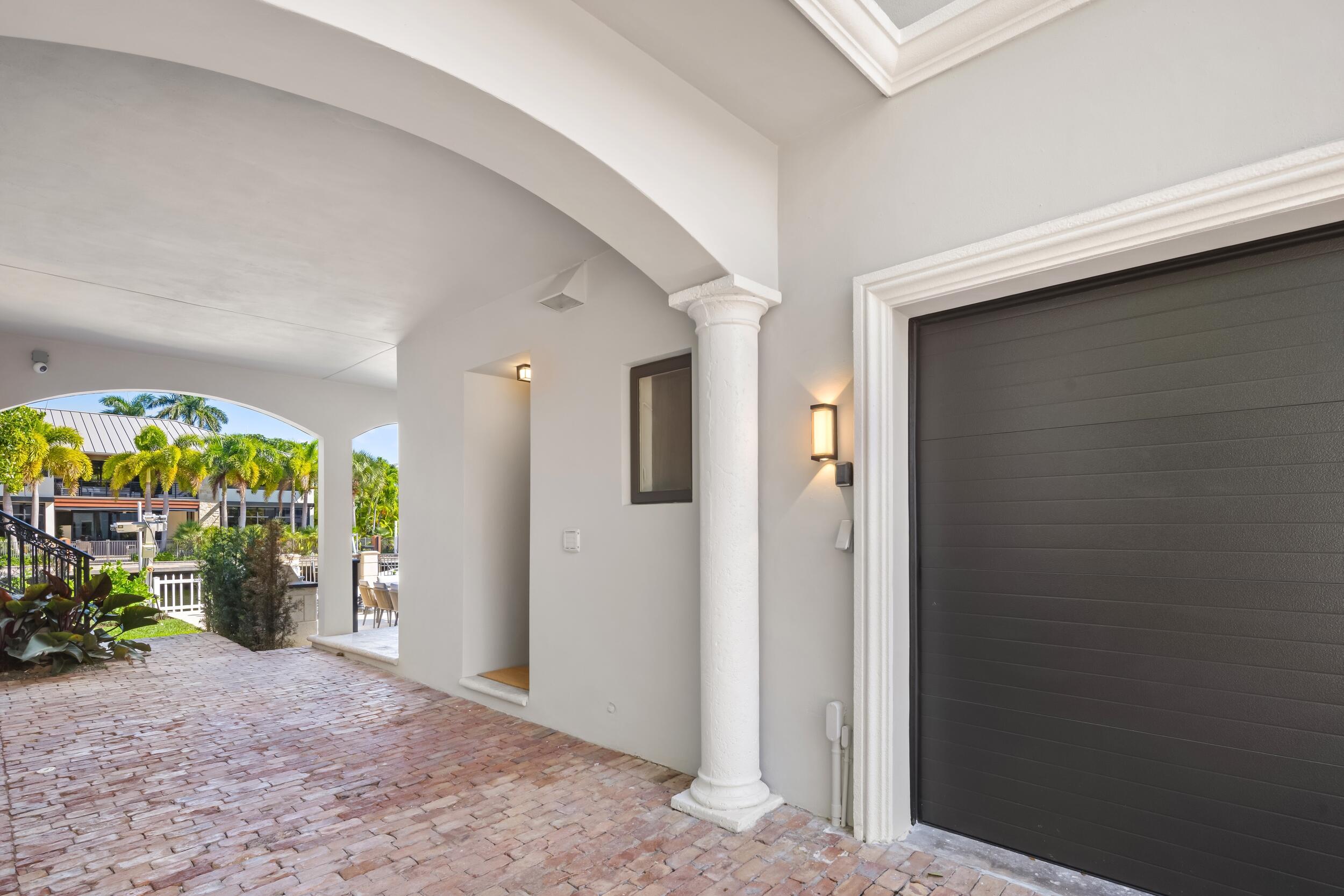 CORAL ISLES - Residential