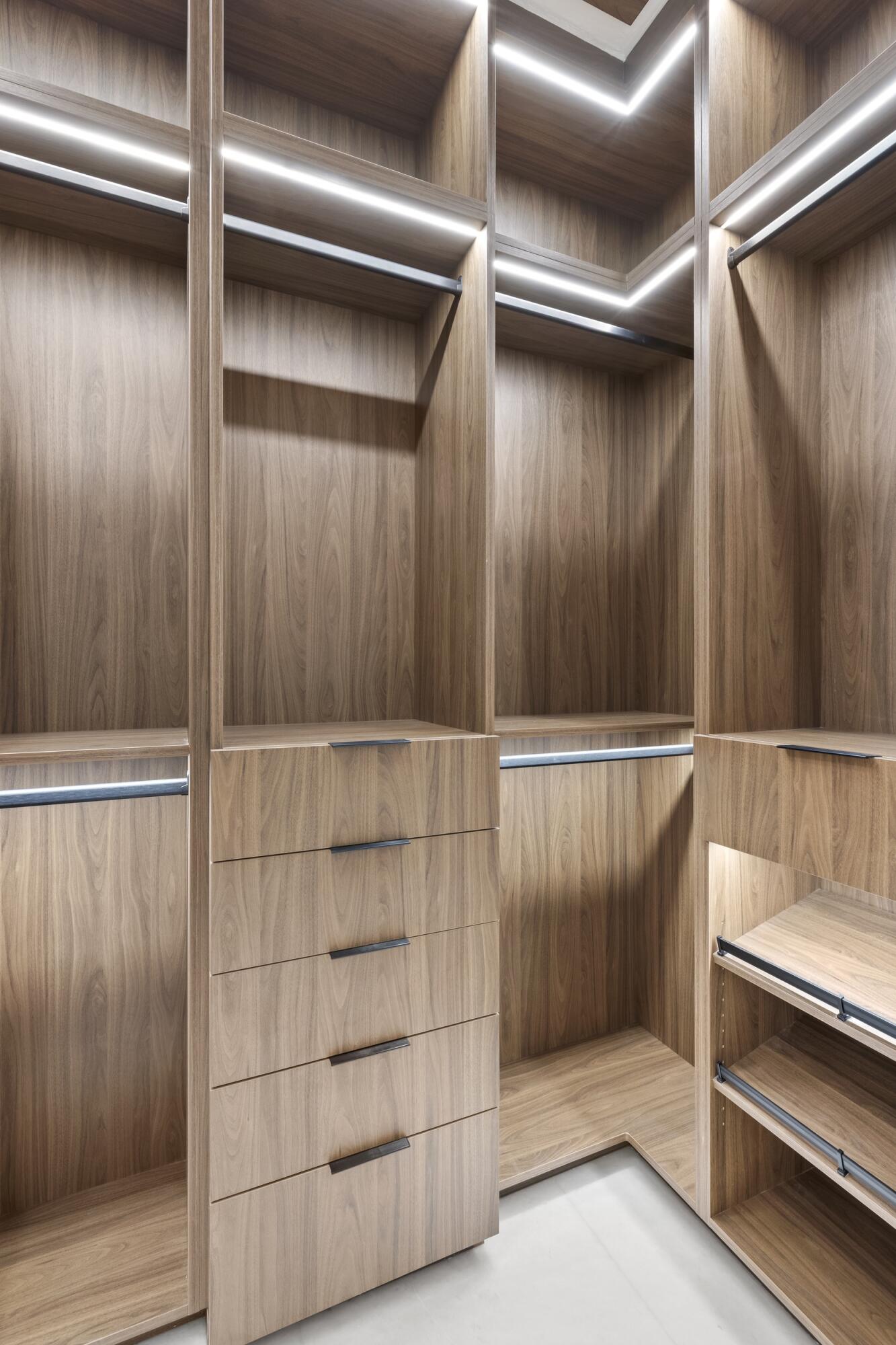 CORAL ISLES - Residential