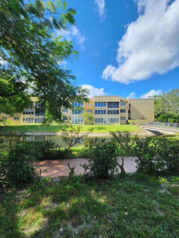 Bermuda Club - Residential