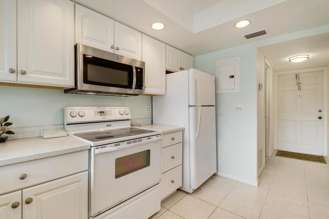 TAMBERLANE 2 CONDO - Residential