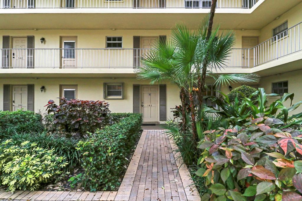 Photo of 5510 Tamberlane Circle #143, Palm Beach Gardens, FL 33418 (MLS # R11152043)
