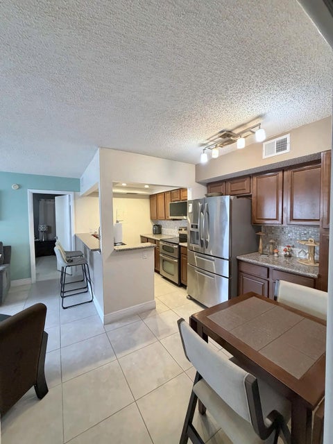 Tiny photo for 7069 Golf Colony Court #102, Lake Worth, FL 33467 (MLS # B26086677)