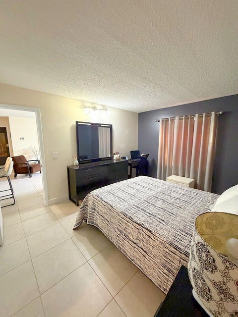 Tiny photo for 7069 Golf Colony Court #102, Lake Worth, FL 33467 (MLS # B26086677)