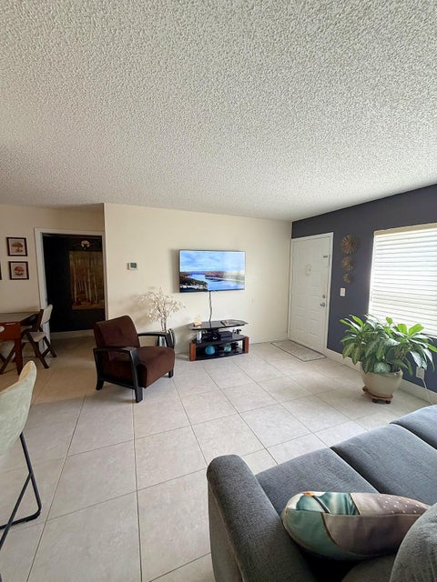 Tiny photo for 7069 Golf Colony Court #102, Lake Worth, FL 33467 (MLS # B26086677)