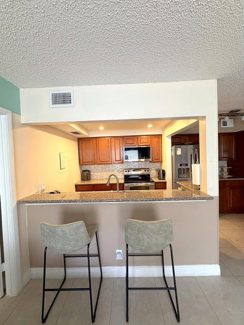 Tiny photo for 7069 Golf Colony Court #102, Lake Worth, FL 33467 (MLS # B26086677)