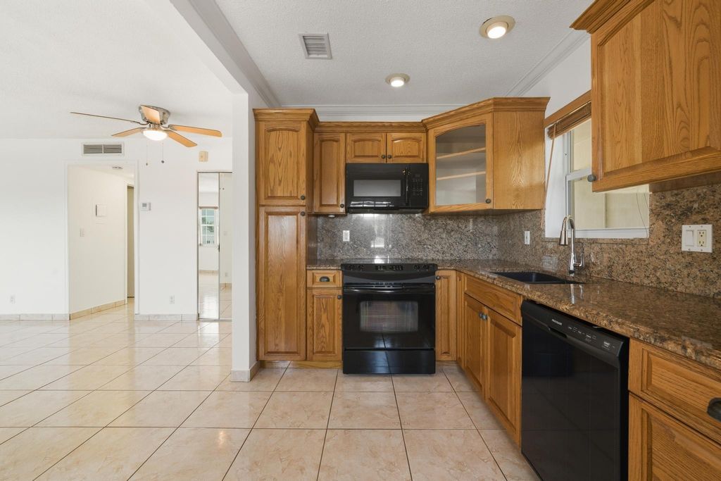 Photo of 1455 N 12th Court #2B, Hollywood, FL 33019 (MLS # F10549860)